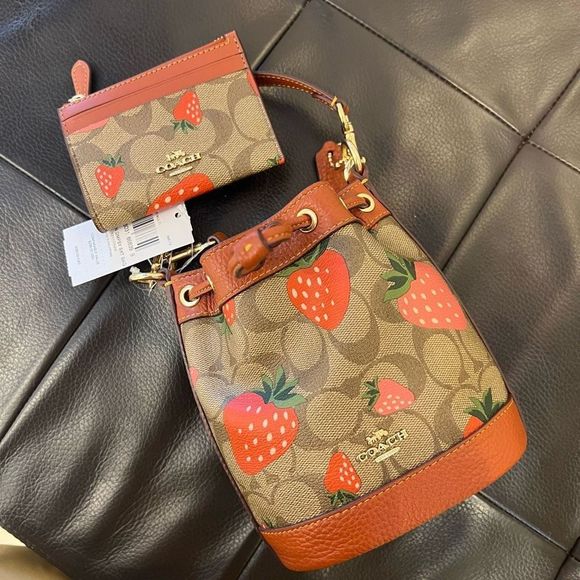 NWT COACH Mini Dempsey Bucket Bag Signature Canvas Wild Strawberry Print CH164 - Picture 6 of 12